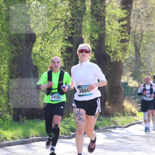 12.04.2026 - 45. Internationalen Wilhelmsburger Insellauf Yannick Fuchs http://msf.ph/oto/9495419 12.04.2026 10:50:51 Laufen 3420, 3660, 3064 meine-sportfotos.de