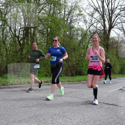 12.04.2026 - 45. Internationalen Wilhelmsburger Insellauf Yannick Fuchs http://msf.ph/oto/9495461 12.04.2026 13:05:55 Laufen 5488, 3828, 3927 meine-sportfotos.de