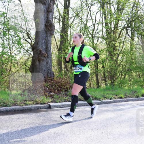 12.04.2026 - 45. Internationalen Wilhelmsburger Insellauf Yannick Fuchs http://msf.ph/oto/9495507 12.04.2026 10:50:59 Laufen 3420 meine-sportfotos.de