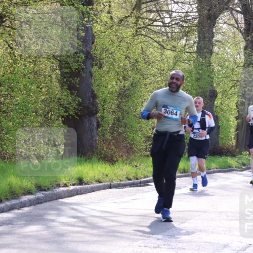 12.04.2026 - 45. Internationalen Wilhelmsburger Insellauf Yannick Fuchs http://msf.ph/oto/9495536 12.04.2026 10:51:02 Laufen 3064, 220, 5570, 4732, 5816 meine-sportfotos.de