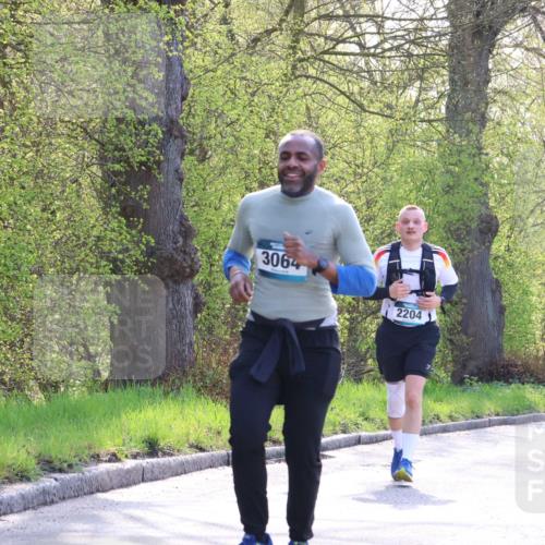 12.04.2026 - 45. Internationalen Wilhelmsburger Insellauf Yannick Fuchs http://msf.ph/oto/9495540 12.04.2026 10:51:03 Laufen 3064, 2204, 5570, 4732 meine-sportfotos.de