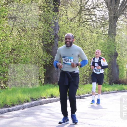 12.04.2026 - 45. Internationalen Wilhelmsburger Insellauf Yannick Fuchs http://msf.ph/oto/9495544 12.04.2026 10:51:03 Laufen 3064, 2204, 5570, 4732, 5816 meine-sportfotos.de