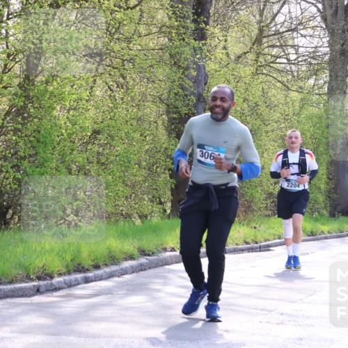 12.04.2026 - 45. Internationalen Wilhelmsburger Insellauf Yannick Fuchs http://msf.ph/oto/9495548 12.04.2026 10:51:03 Laufen 306, 2204, 5570, 4732 meine-sportfotos.de