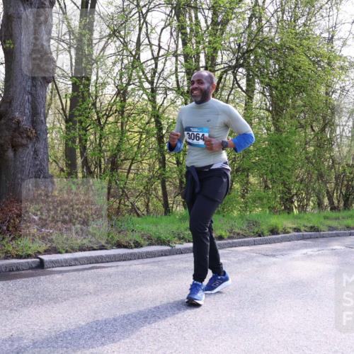 12.04.2026 - 45. Internationalen Wilhelmsburger Insellauf Yannick Fuchs http://msf.ph/oto/9495577 12.04.2026 10:51:06 Laufen 3064, 2204 meine-sportfotos.de