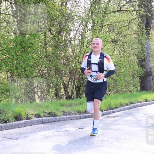 12.04.2026 - 45. Internationalen Wilhelmsburger Insellauf Yannick Fuchs http://msf.ph/oto/9495587 12.04.2026 10:51:07 Laufen 220, 5570 meine-sportfotos.de