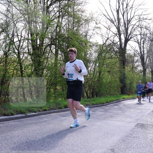 12.04.2026 - 45. Internationalen Wilhelmsburger Insellauf Yannick Fuchs http://msf.ph/oto/9495613 12.04.2026 10:51:09 Laufen 5570 meine-sportfotos.de