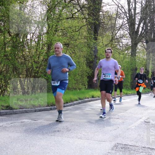 12.04.2026 - 45. Internationalen Wilhelmsburger Insellauf Yannick Fuchs http://msf.ph/oto/9495633 12.04.2026 10:51:12 Laufen 5816, 4513, 5533 meine-sportfotos.de