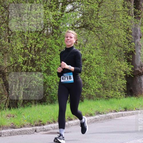 12.04.2026 - 45. Internationalen Wilhelmsburger Insellauf Yannick Fuchs http://msf.ph/oto/9495642 12.04.2026 13:06:17 Laufen 4718, 3655 meine-sportfotos.de