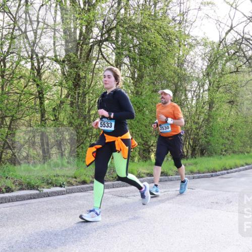 12.04.2026 - 45. Internationalen Wilhelmsburger Insellauf Yannick Fuchs http://msf.ph/oto/9495688 12.04.2026 10:51:17 Laufen 5533, 2530, 2664 meine-sportfotos.de