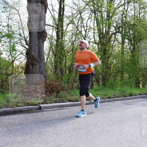 12.04.2026 - 45. Internationalen Wilhelmsburger Insellauf Yannick Fuchs http://msf.ph/oto/9495700 12.04.2026 10:51:18 Laufen 2530 meine-sportfotos.de