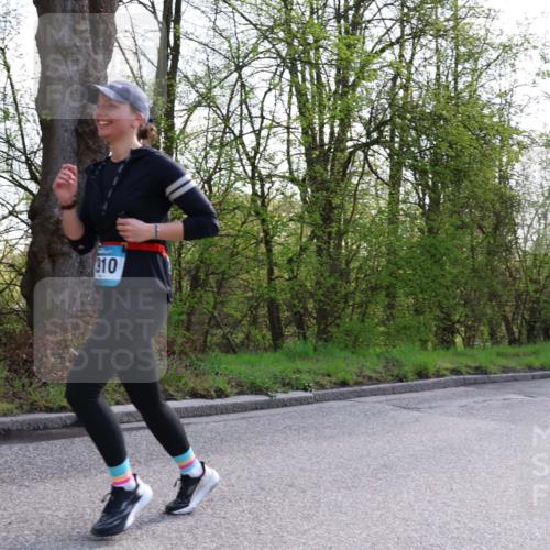 12.04.2026 - 45. Internationalen Wilhelmsburger Insellauf Yannick Fuchs http://msf.ph/oto/9495769 12.04.2026 10:51:26 Laufen 310 meine-sportfotos.de