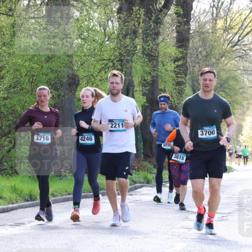12.04.2026 - 45. Internationalen Wilhelmsburger Insellauf Yannick Fuchs http://msf.ph/oto/9495772 12.04.2026 10:51:28 Laufen 3716, 4246, 2211, 30, 3615, 3700, 5792 meine-sportfotos.de