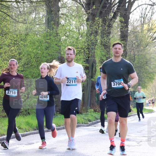 12.04.2026 - 45. Internationalen Wilhelmsburger Insellauf Yannick Fuchs http://msf.ph/oto/9495782 12.04.2026 10:51:28 Laufen 3716, 4246, 2211, 30, 3700, 3322, 5792 meine-sportfotos.de
