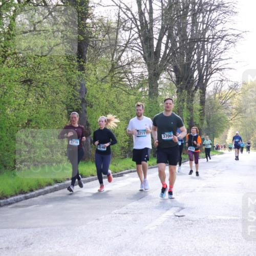 12.04.2026 - 45. Internationalen Wilhelmsburger Insellauf Yannick Fuchs http://msf.ph/oto/9495801 12.04.2026 10:51:30 Laufen 3716, 4246, 2211, 3700, 3615 meine-sportfotos.de