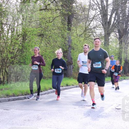12.04.2026 - 45. Internationalen Wilhelmsburger Insellauf Yannick Fuchs http://msf.ph/oto/9495808 12.04.2026 10:51:31 Laufen 3716, 4246, 221, 3700, 3615 meine-sportfotos.de