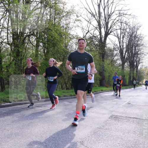 12.04.2026 - 45. Internationalen Wilhelmsburger Insellauf Yannick Fuchs http://msf.ph/oto/9495831 12.04.2026 10:51:33 Laufen 716, 4246, 3700 meine-sportfotos.de