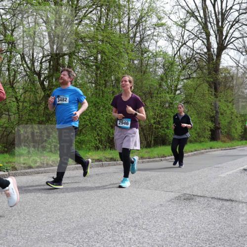 12.04.2026 - 45. Internationalen Wilhelmsburger Insellauf Yannick Fuchs http://msf.ph/oto/9495845 12.04.2026 13:06:44 Laufen 3448, 3482, 4518, 2946 meine-sportfotos.de