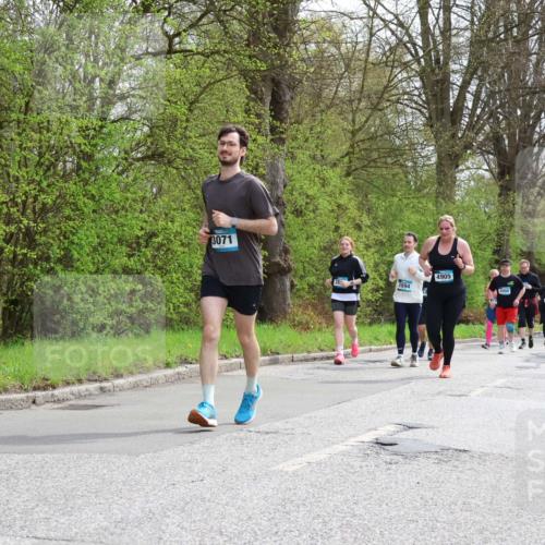 12.04.2026 - 45. Internationalen Wilhelmsburger Insellauf Yannick Fuchs http://msf.ph/oto/9495880 12.04.2026 13:06:47 Laufen 3071, 2894, 4905, 4998, 2175 meine-sportfotos.de