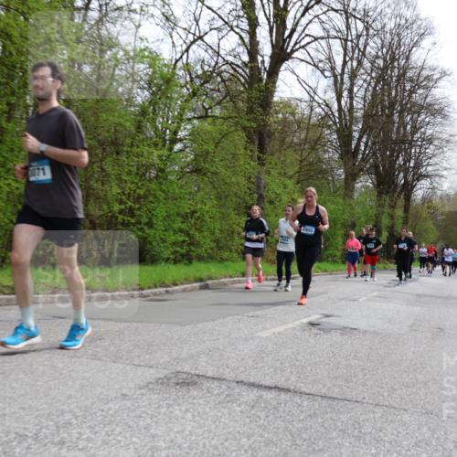 12.04.2026 - 45. Internationalen Wilhelmsburger Insellauf Yannick Fuchs http://msf.ph/oto/9495897 12.04.2026 13:06:49 Laufen 8071, 4905 meine-sportfotos.de