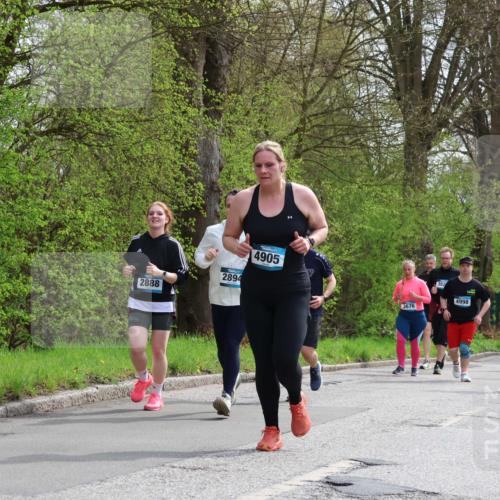 12.04.2026 - 45. Internationalen Wilhelmsburger Insellauf Yannick Fuchs http://msf.ph/oto/9495900 12.04.2026 13:06:49 Laufen 2888, 2894, 4905, 4998, 3676, 2175, 8821 meine-sportfotos.de