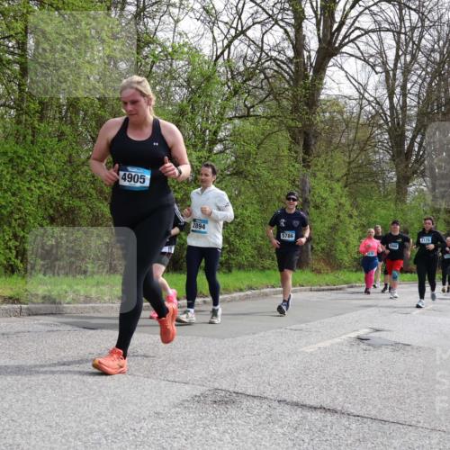 12.04.2026 - 45. Internationalen Wilhelmsburger Insellauf Yannick Fuchs http://msf.ph/oto/9495919 12.04.2026 13:06:51 Laufen 4905, 2894, 5786, 2175, 4998 meine-sportfotos.de