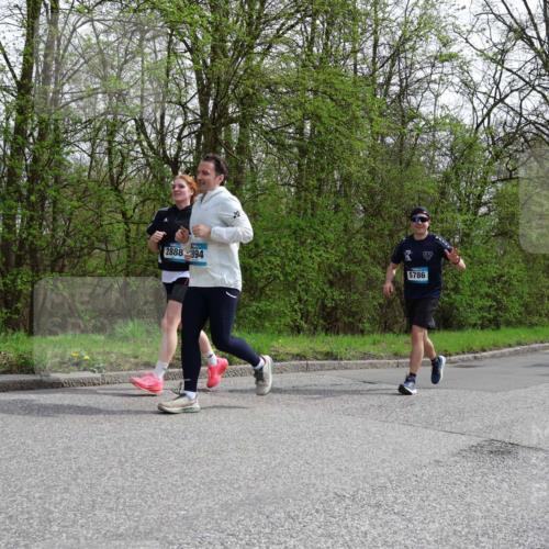 12.04.2026 - 45. Internationalen Wilhelmsburger Insellauf Yannick Fuchs http://msf.ph/oto/9495935 12.04.2026 13:06:53 Laufen 2888, 1894, 5786, 2175 meine-sportfotos.de