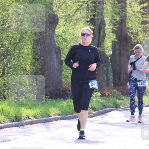 12.04.2026 - 45. Internationalen Wilhelmsburger Insellauf Yannick Fuchs http://msf.ph/oto/9495941 12.04.2026 10:51:51 Laufen 241, 2203, 25 meine-sportfotos.de