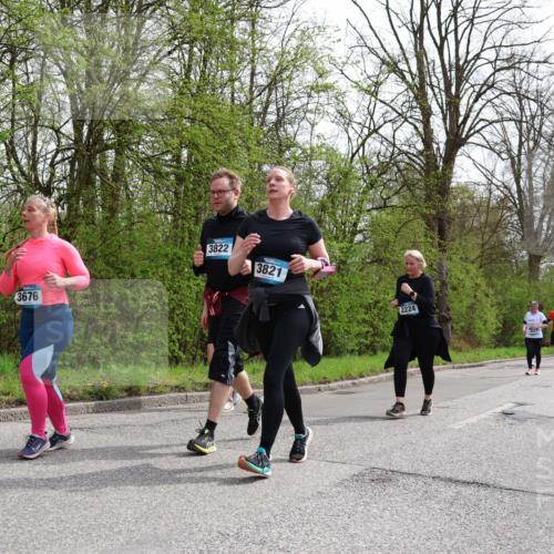 12.04.2026 - 45. Internationalen Wilhelmsburger Insellauf Yannick Fuchs http://msf.ph/oto/9495969 12.04.2026 13:06:58 Laufen 3676, 3822, 3821, 2224 meine-sportfotos.de