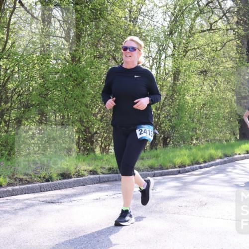 12.04.2026 - 45. Internationalen Wilhelmsburger Insellauf Yannick Fuchs http://msf.ph/oto/9495984 12.04.2026 10:51:57 Laufen 2415, 2221 meine-sportfotos.de