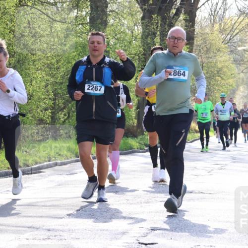12.04.2026 - 45. Internationalen Wilhelmsburger Insellauf Yannick Fuchs http://msf.ph/oto/9496064 12.04.2026 10:52:05 Laufen 2267, 2864, 3130, 2749, 422 meine-sportfotos.de
