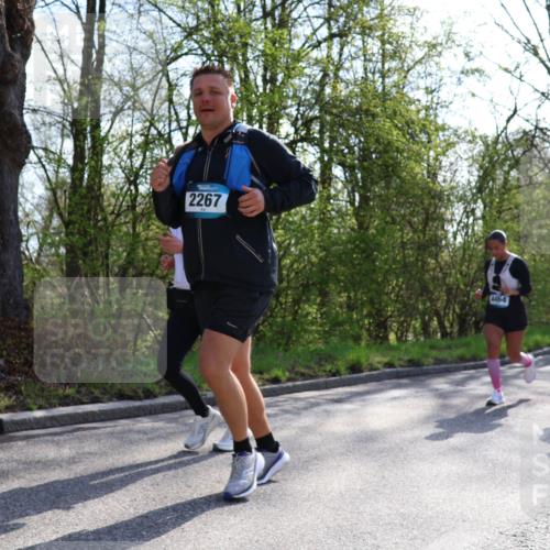 12.04.2026 - 45. Internationalen Wilhelmsburger Insellauf Yannick Fuchs http://msf.ph/oto/9496113 12.04.2026 10:52:09 Laufen 2267, 4464, 5748 meine-sportfotos.de