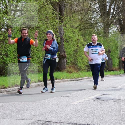 12.04.2026 - 45. Internationalen Wilhelmsburger Insellauf Yannick Fuchs http://msf.ph/oto/9496126 12.04.2026 13:07:21 Laufen 4552, 3551, 5462 meine-sportfotos.de