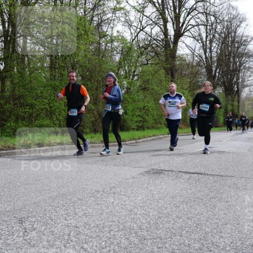12.04.2026 - 45. Internationalen Wilhelmsburger Insellauf Yannick Fuchs http://msf.ph/oto/9496144 12.04.2026 13:07:22 Laufen 3551, 552, 5462, 5543 meine-sportfotos.de