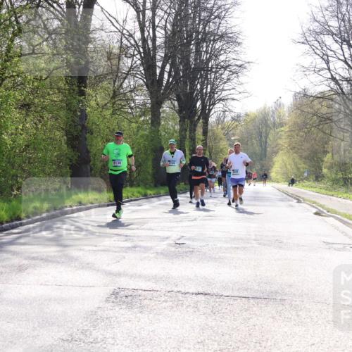 12.04.2026 - 45. Internationalen Wilhelmsburger Insellauf Yannick Fuchs http://msf.ph/oto/9496150 12.04.2026 10:52:13 Laufen 2749, 3130, 141 meine-sportfotos.de