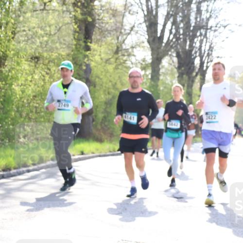 12.04.2026 - 45. Internationalen Wilhelmsburger Insellauf Yannick Fuchs http://msf.ph/oto/9496172 12.04.2026 10:52:17 Laufen 2749, 2422, 4141 meine-sportfotos.de