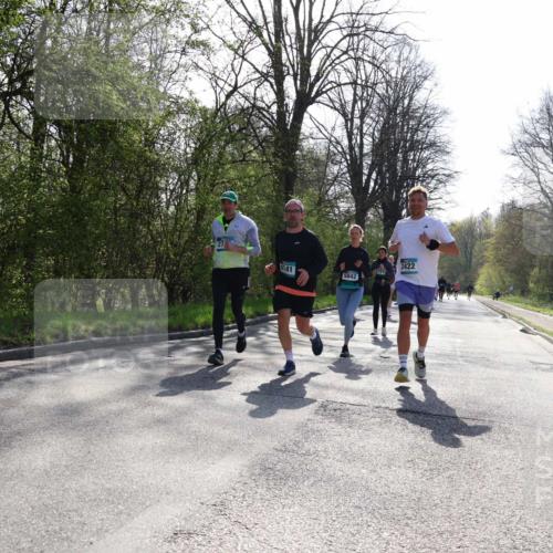 12.04.2026 - 45. Internationalen Wilhelmsburger Insellauf Yannick Fuchs http://msf.ph/oto/9496180 12.04.2026 10:52:17 Laufen 30, 27, 2422, 4141, 5842 meine-sportfotos.de