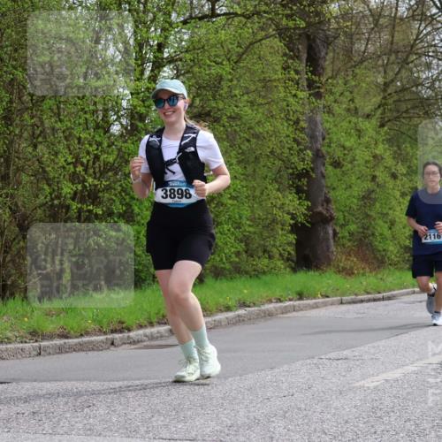 12.04.2026 - 45. Internationalen Wilhelmsburger Insellauf Yannick Fuchs http://msf.ph/oto/9496229 12.04.2026 13:07:33 Laufen 3898, 2116, 5204 meine-sportfotos.de