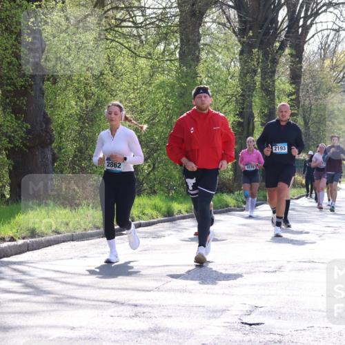 12.04.2026 - 45. Internationalen Wilhelmsburger Insellauf Yannick Fuchs http://msf.ph/oto/9496288 12.04.2026 10:52:28 Laufen 2862, 4870, 2193, 743, 5449 meine-sportfotos.de