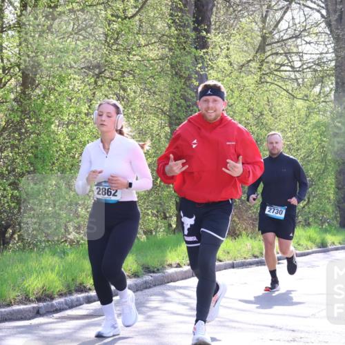 12.04.2026 - 45. Internationalen Wilhelmsburger Insellauf Yannick Fuchs http://msf.ph/oto/9496302 12.04.2026 10:52:30 Laufen 2862, 2730, 4870, 2193 meine-sportfotos.de