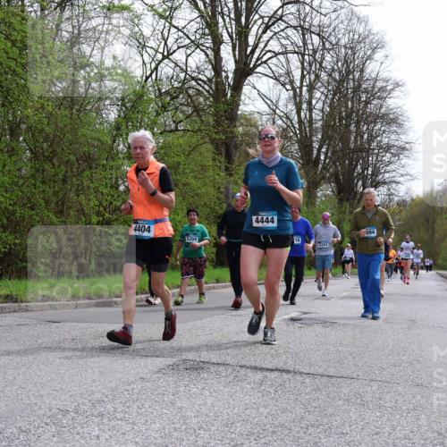 12.04.2026 - 45. Internationalen Wilhelmsburger Insellauf Yannick Fuchs http://msf.ph/oto/9496320 12.04.2026 13:07:43 Laufen 4404, 5204, 4444, 16, 594, 4293 meine-sportfotos.de