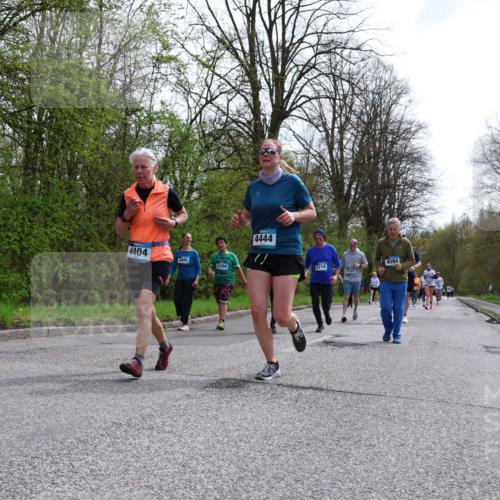 12.04.2026 - 45. Internationalen Wilhelmsburger Insellauf Yannick Fuchs http://msf.ph/oto/9496324 12.04.2026 13:07:44 Laufen 4404, 4690, 5204, 4444, 4594, 5716 meine-sportfotos.de