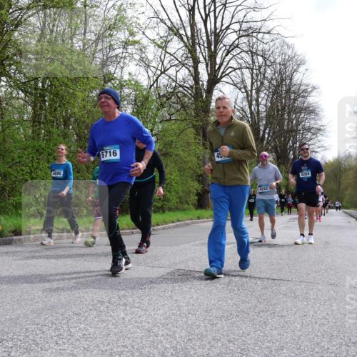 12.04.2026 - 45. Internationalen Wilhelmsburger Insellauf Yannick Fuchs http://msf.ph/oto/9496349 12.04.2026 13:07:46 Laufen 4690, 5716, 45, 4293, 4284 meine-sportfotos.de