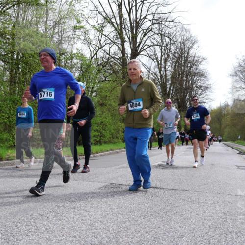 12.04.2026 - 45. Internationalen Wilhelmsburger Insellauf Yannick Fuchs http://msf.ph/oto/9496351 12.04.2026 13:07:46 Laufen 4690, 5716, 4594, 4293, 4284 meine-sportfotos.de