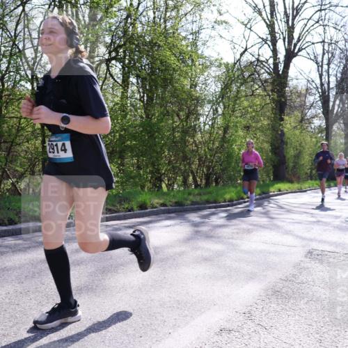 12.04.2026 - 45. Internationalen Wilhelmsburger Insellauf Yannick Fuchs http://msf.ph/oto/9496363 12.04.2026 10:52:35 Laufen 2914 meine-sportfotos.de
