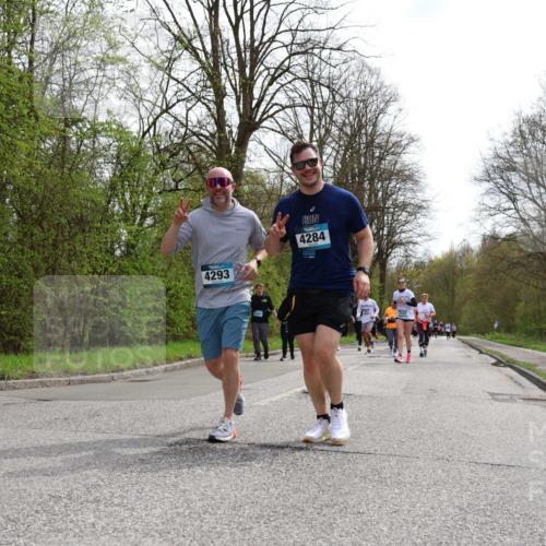 12.04.2026 - 45. Internationalen Wilhelmsburger Insellauf Yannick Fuchs http://msf.ph/oto/9496366 12.04.2026 13:07:48 Laufen 4293, 4284 meine-sportfotos.de