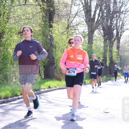 12.04.2026 - 45. Internationalen Wilhelmsburger Insellauf Yannick Fuchs http://msf.ph/oto/9496381 12.04.2026 10:52:38 Laufen 3679 meine-sportfotos.de