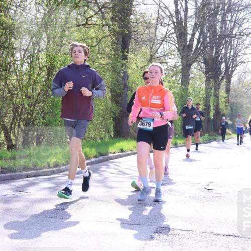 12.04.2026 - 45. Internationalen Wilhelmsburger Insellauf Yannick Fuchs http://msf.ph/oto/9496382 12.04.2026 10:52:38 Laufen 3679, 5818 meine-sportfotos.de