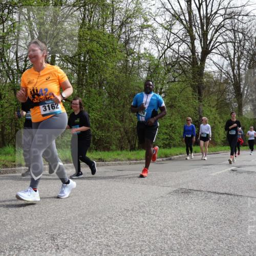12.04.2026 - 45. Internationalen Wilhelmsburger Insellauf Yannick Fuchs http://msf.ph/oto/9496456 12.04.2026 13:07:55 Laufen 3162, 176, 4223, 4224 meine-sportfotos.de