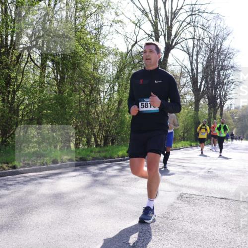 12.04.2026 - 45. Internationalen Wilhelmsburger Insellauf Yannick Fuchs http://msf.ph/oto/9496485 12.04.2026 10:52:48 Laufen 581, 2470 meine-sportfotos.de