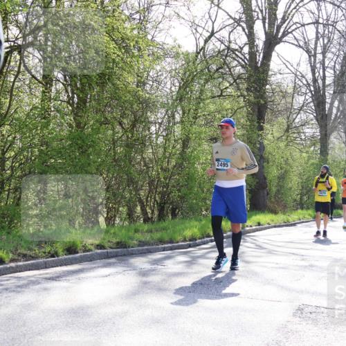12.04.2026 - 45. Internationalen Wilhelmsburger Insellauf Yannick Fuchs http://msf.ph/oto/9496491 12.04.2026 10:52:48 Laufen 7, 38, 2495, 4476 meine-sportfotos.de